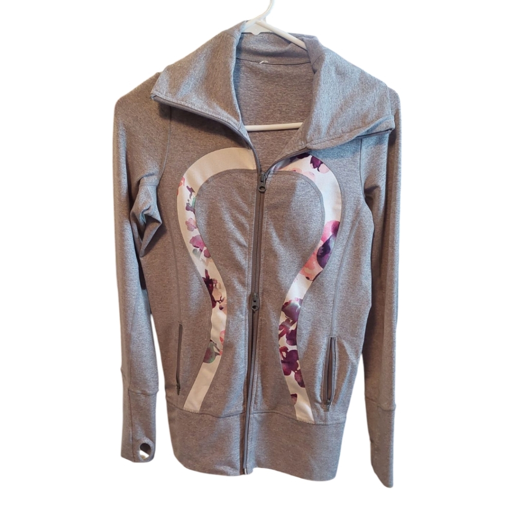 Lulu Lemon Active Wear Top